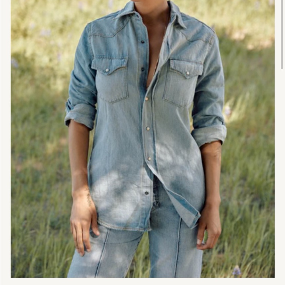 imogene + willie Light Blue Button Down Shirt